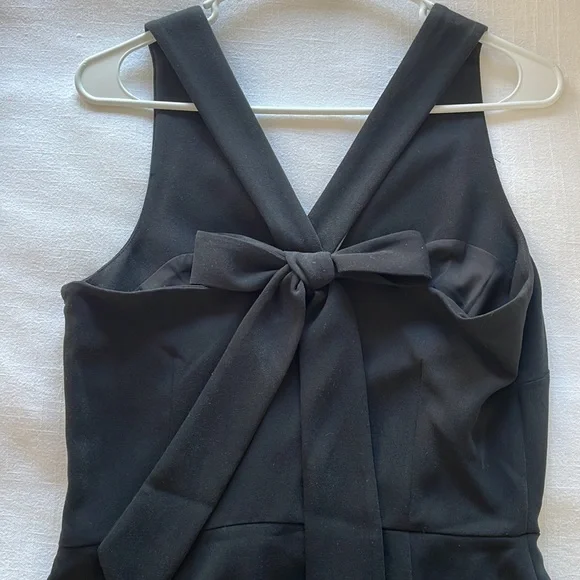 *NWT* Banana Republic Black Bow Back Dress - Picture 3 of 6